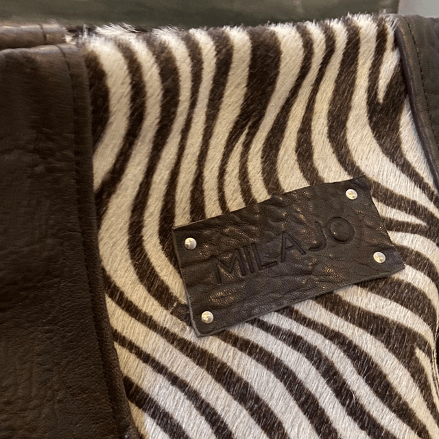 BROWN ZEBRA 
